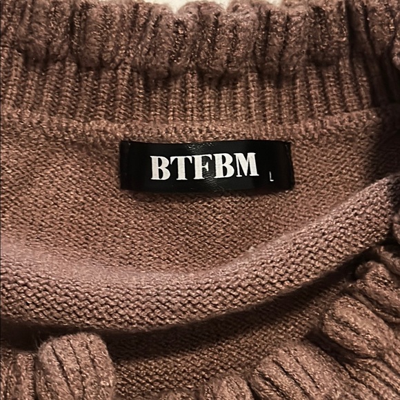 Brown Ruffled Sweater - Picture 3 of 4